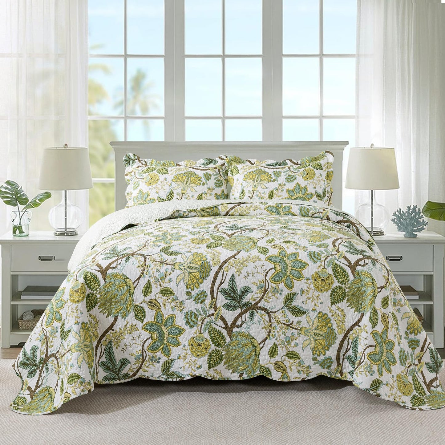 Patchwork Floral Quilt Bedspread Set