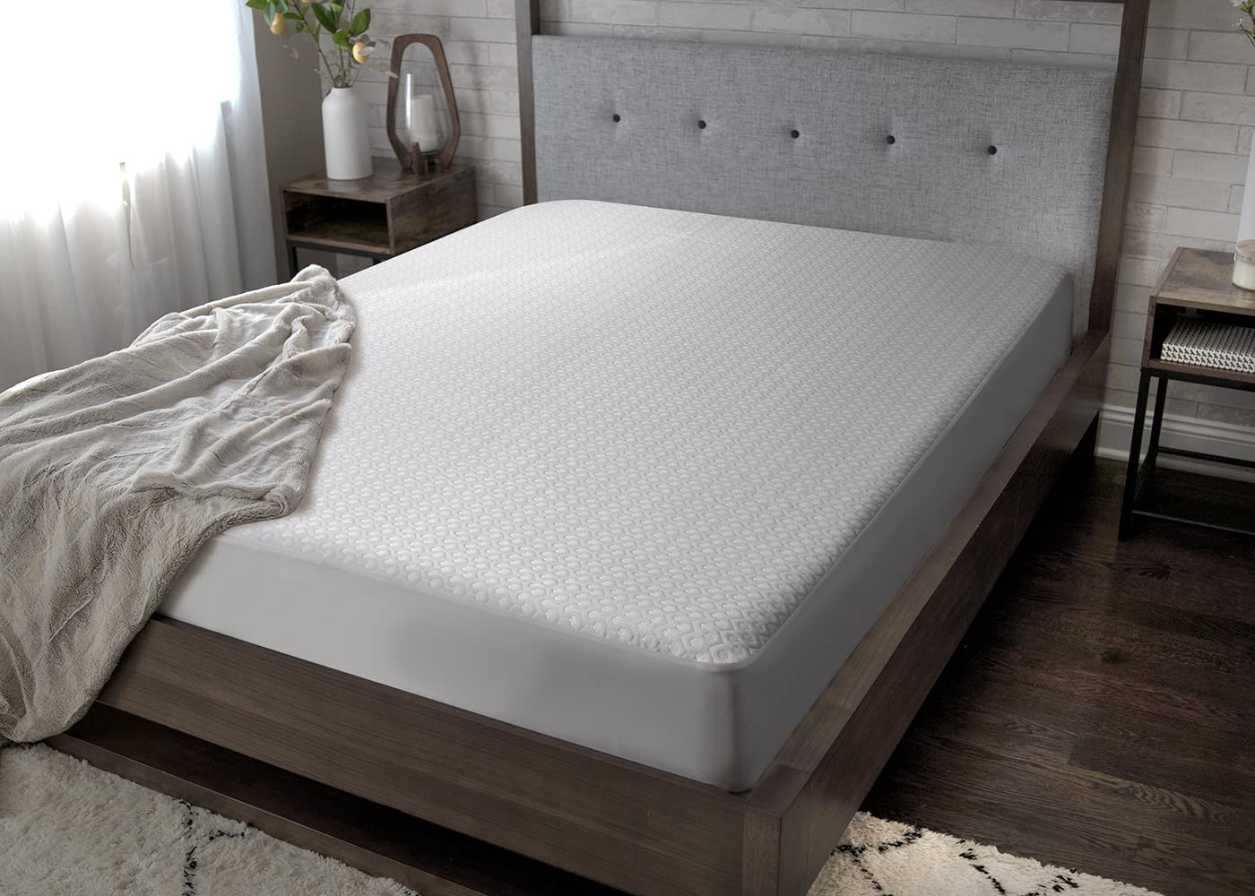 Cooling Waterproof Mattress Protector