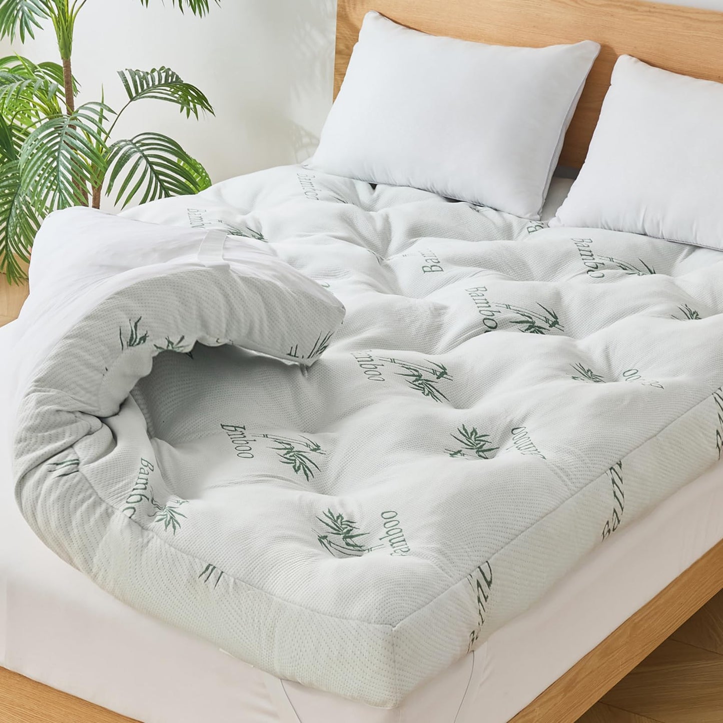 WhatsBedding 4 Inch Bamboo Memory Foam Mattress Topper