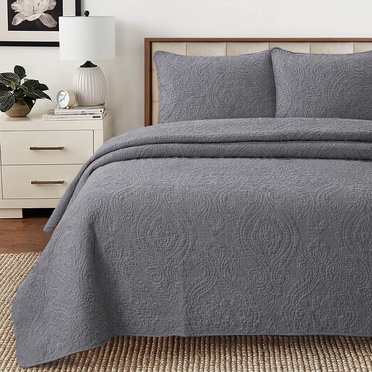 Textured Cotton Quilted Bedspread Set