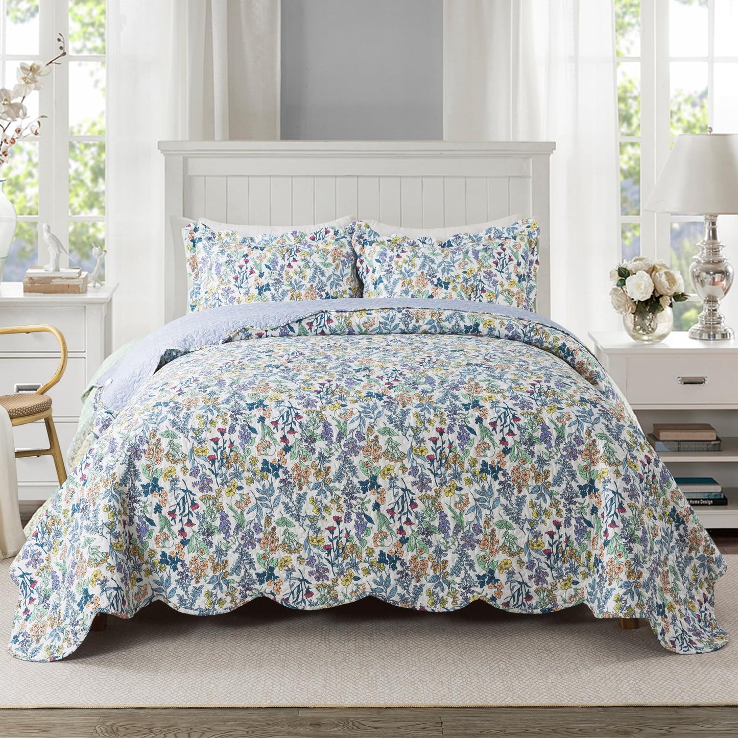 Patchwork Floral Quilt Bedspread Set