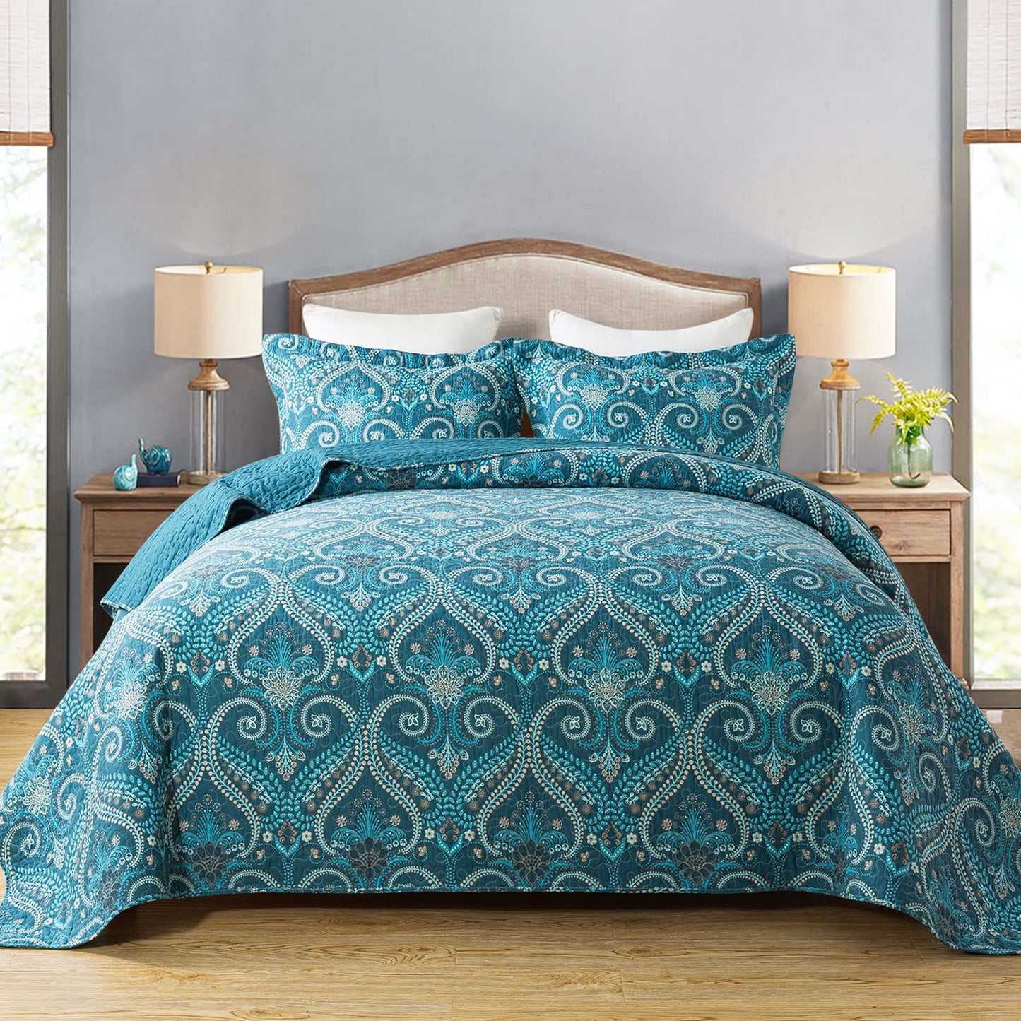 Patchwork Floral Quilt Bedspread Set