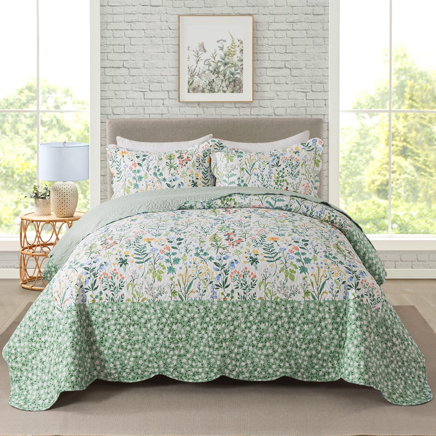 Patchwork Floral Quilt Bedspread Set