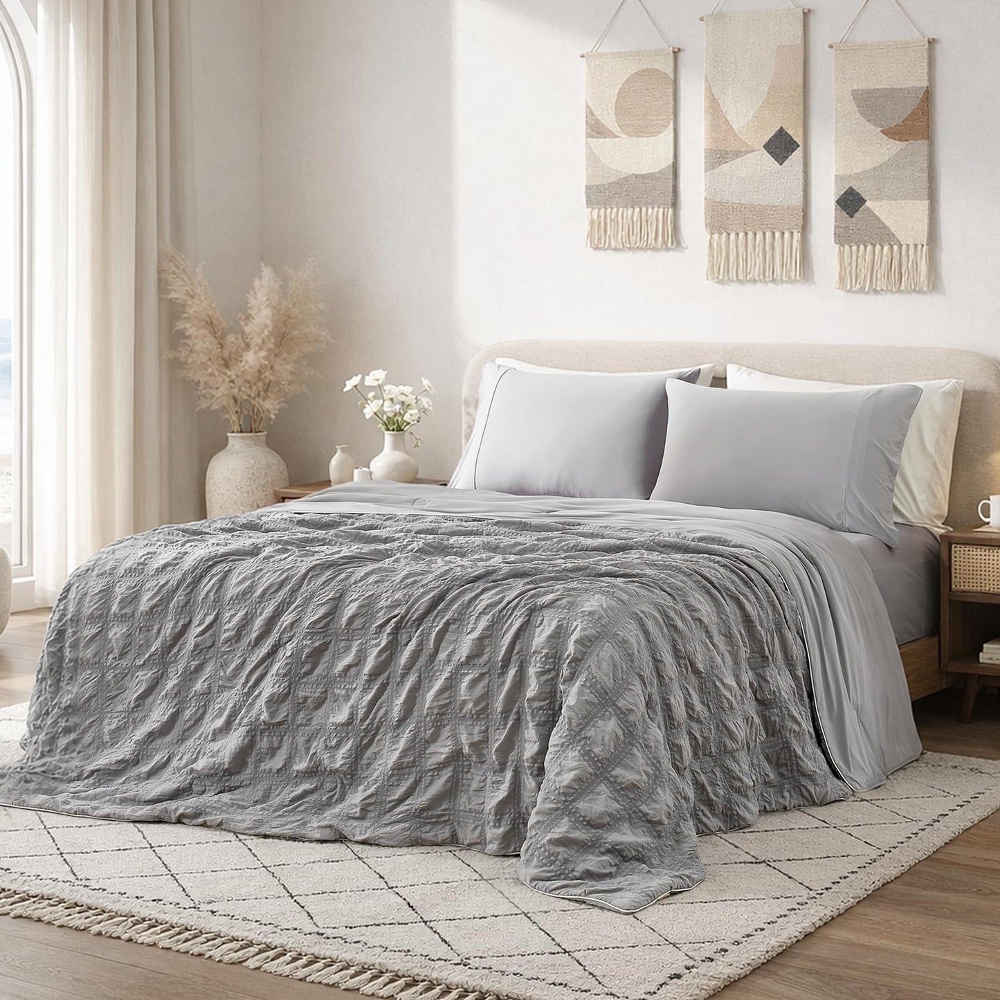 Cooling Seersucker Lightweight Comforter