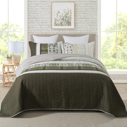 Patchwork Floral Quilt Bedspread Set