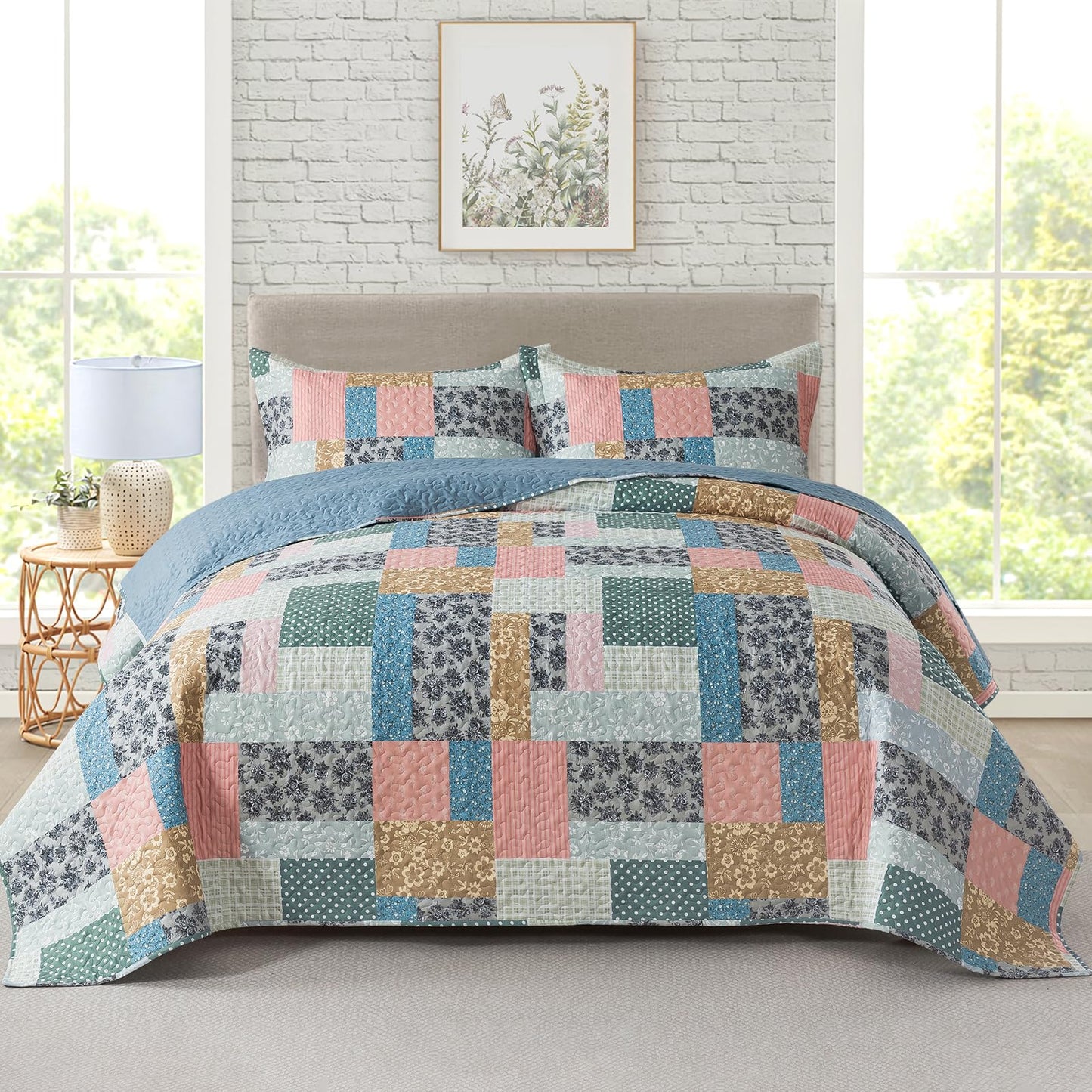Patchwork Floral Quilt Bedspread Set