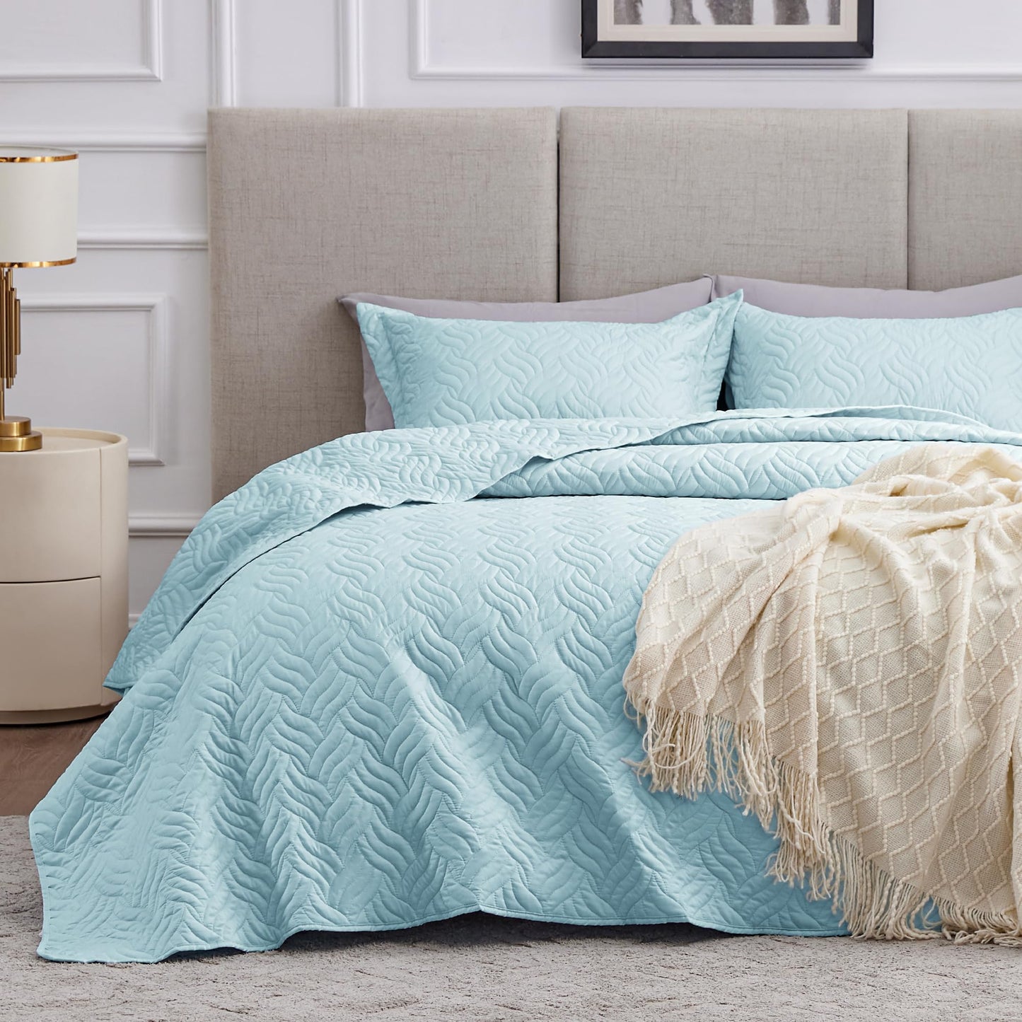 Brushed Microfiber Lightweight Quilt Set