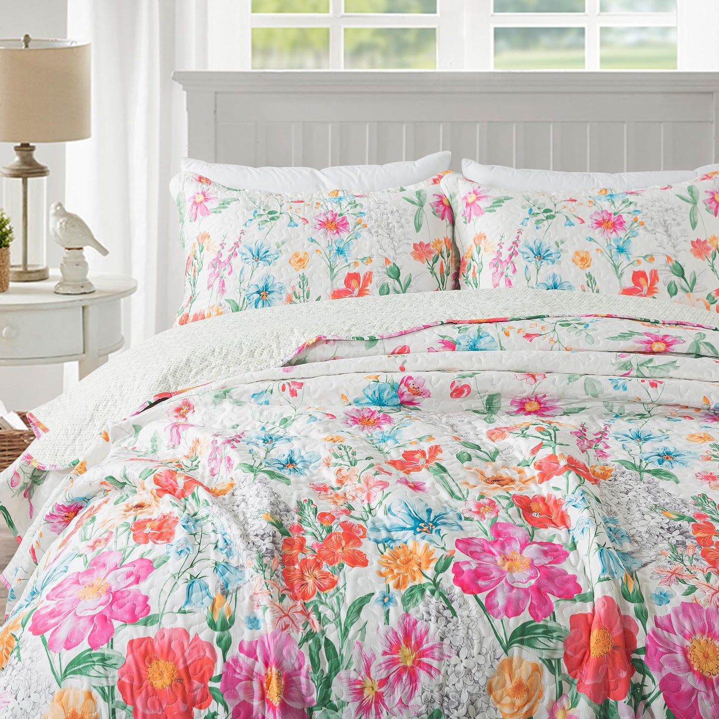 Patchwork Floral Quilt Bedspread Set