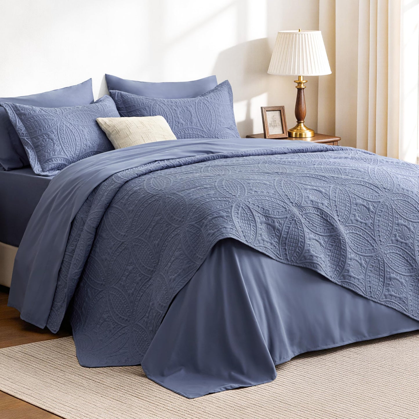 Brushed Microfiber Lightweight Quilt Set