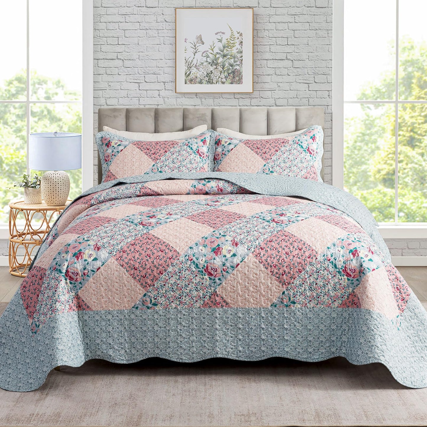 Patchwork Floral Quilt Bedspread Set