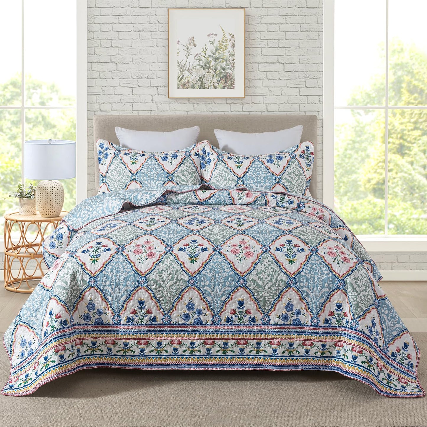Patchwork Floral Quilt Bedspread Set