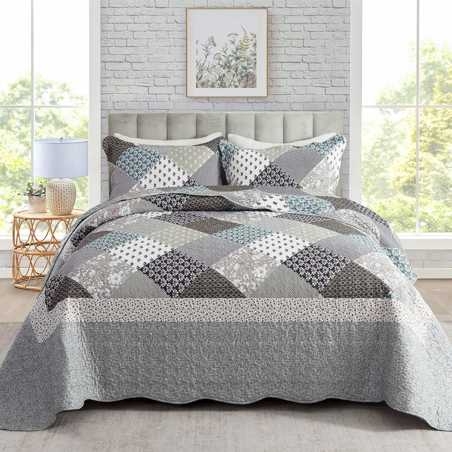 Patchwork Floral Quilt Bedspread Set