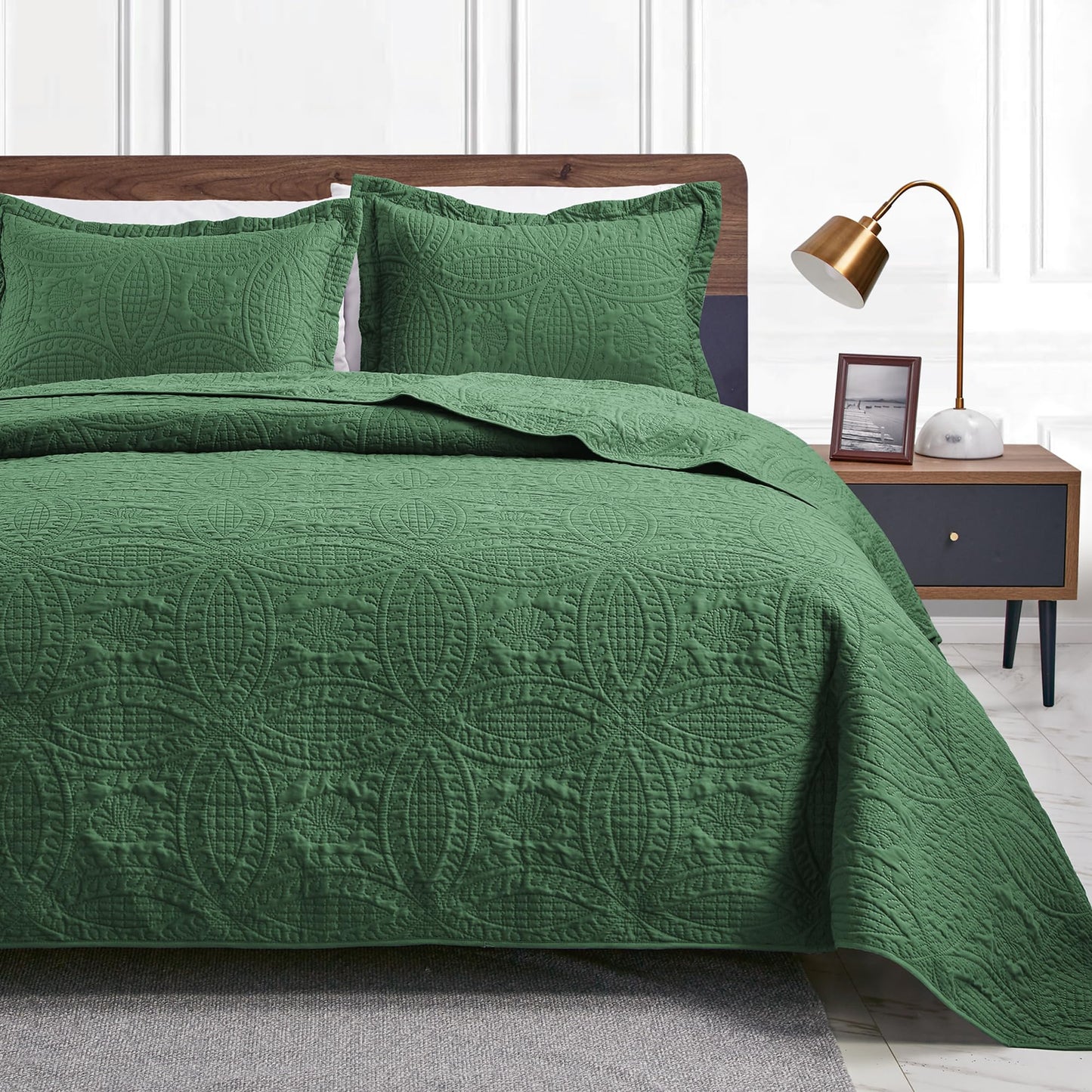 Brushed Microfiber Lightweight Quilt Set