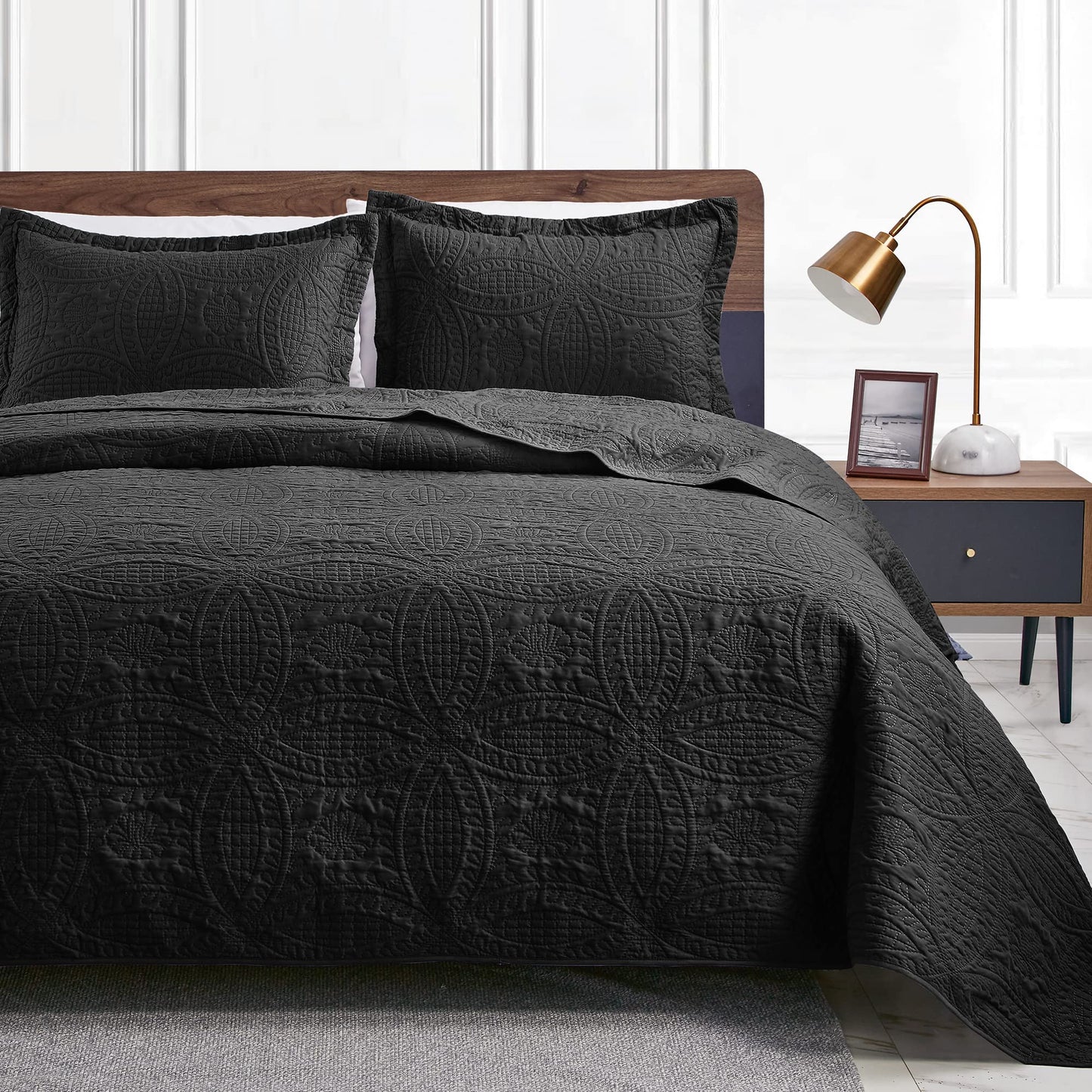 Brushed Microfiber Lightweight Quilt Set