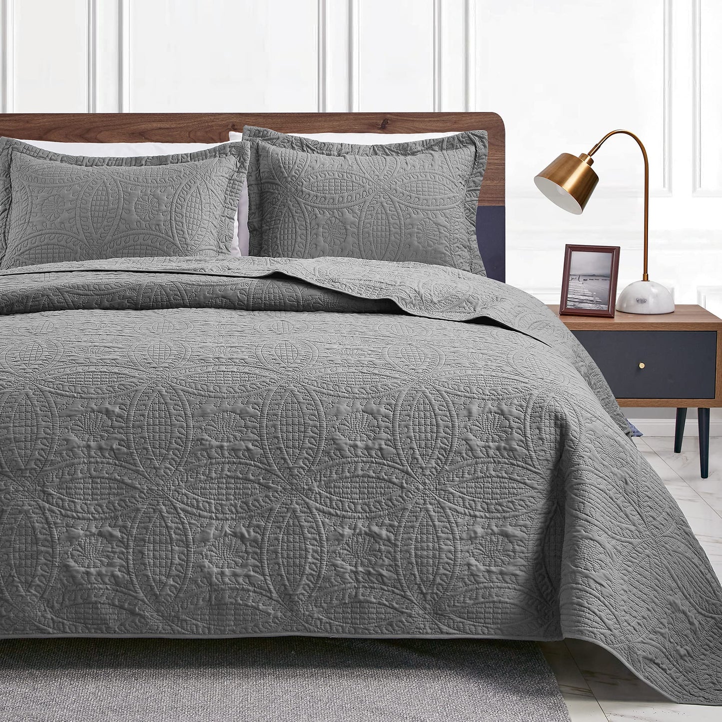 Brushed Microfiber Lightweight Quilt Set