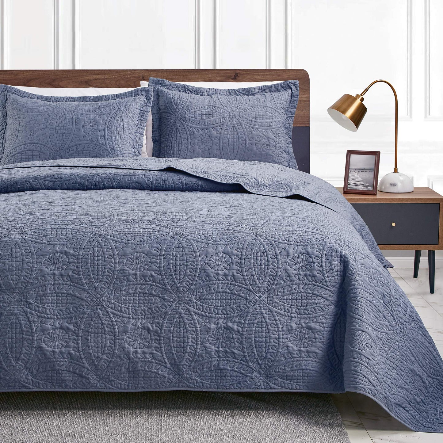 Brushed Microfiber Lightweight Quilt Set
