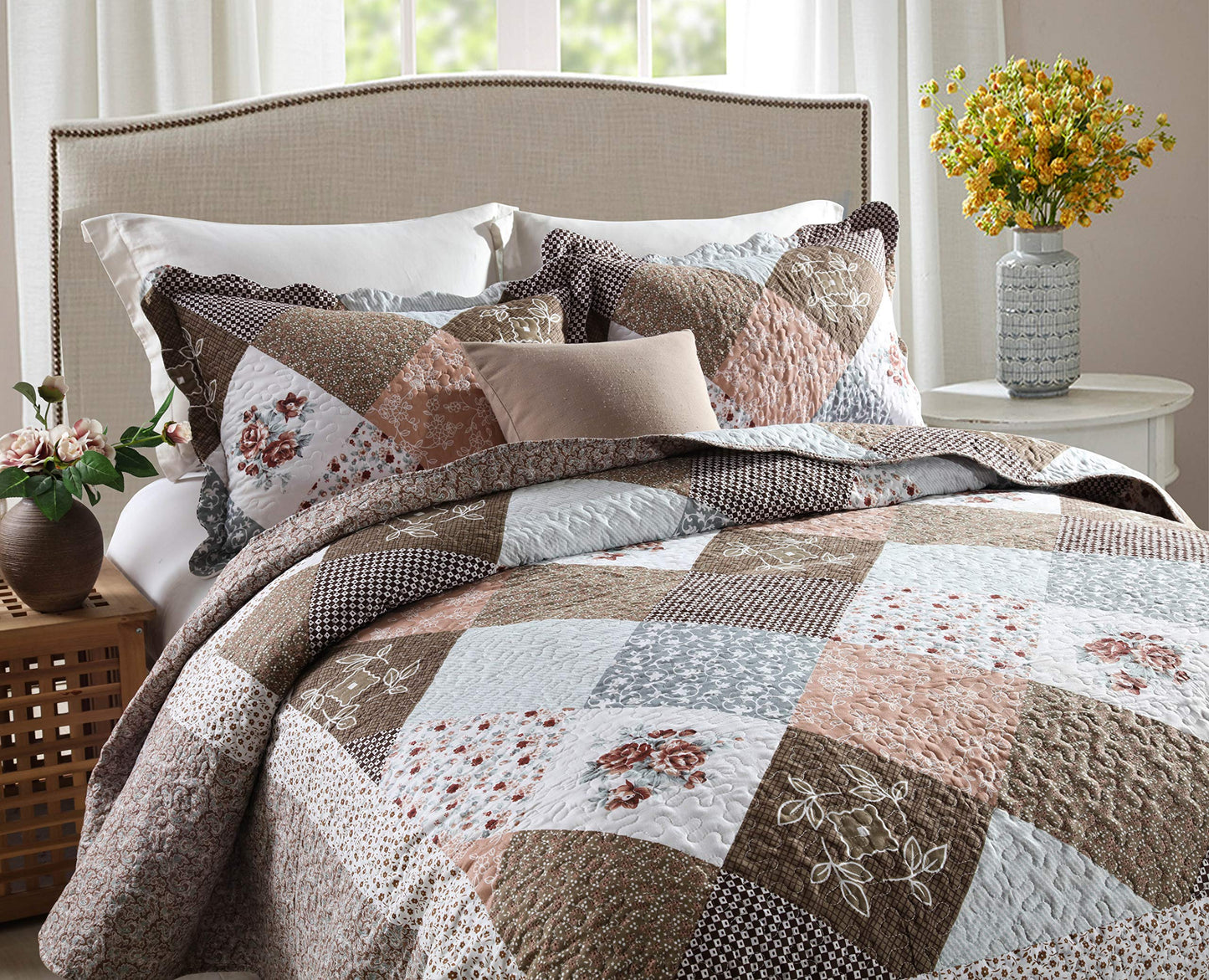 Patchwork Floral Quilt Bedspread Set